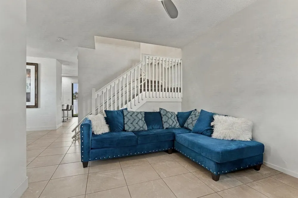 3000 KING PALM WAY Riviera Beach, FL 33410