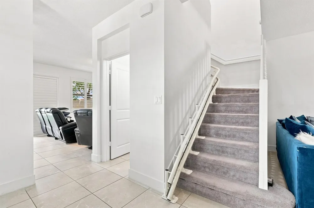 3000 KING PALM WAY Riviera Beach, FL 33410