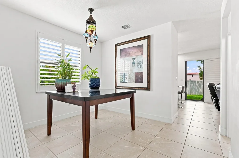 3000 KING PALM WAY Riviera Beach, FL 33410
