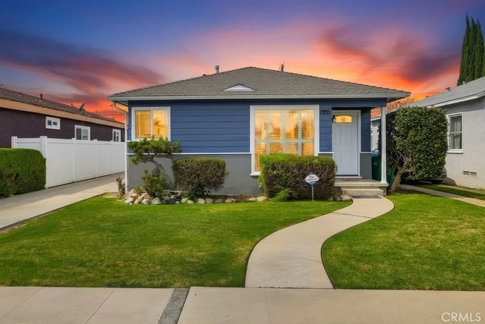 3133 Cedar Avenue Long Beach, CA 90806