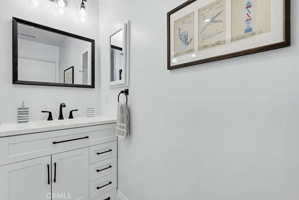 3133 Cedar Avenue Long Beach, CA 90806