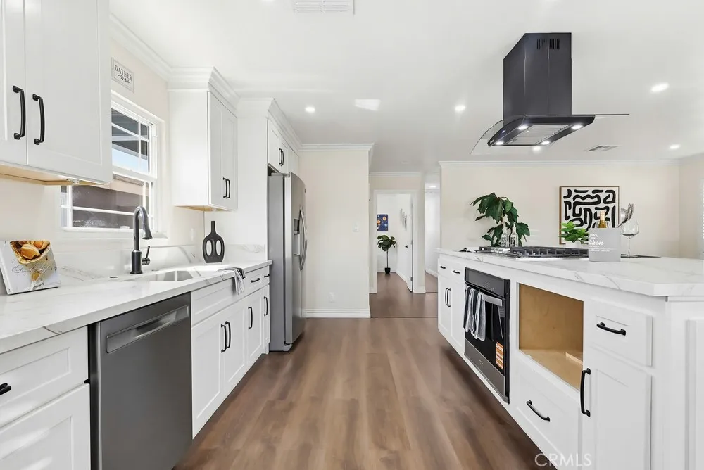 3133 Cedar Avenue Long Beach, CA 90806