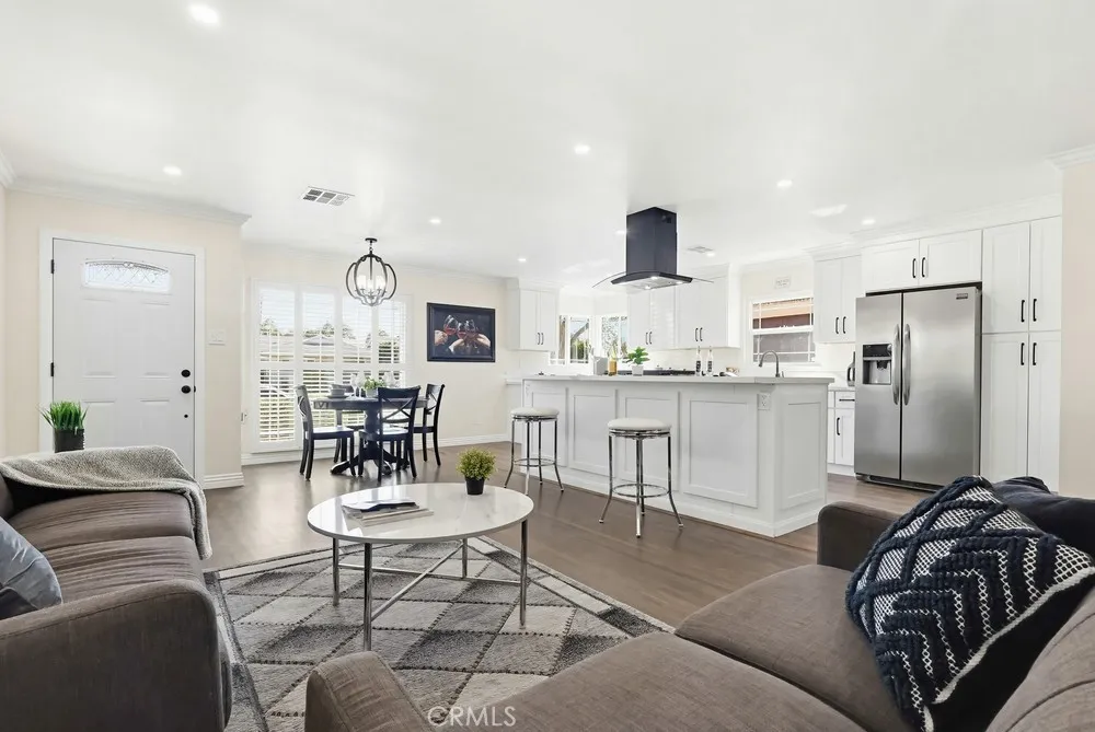 3133 Cedar Avenue Long Beach, CA 90806