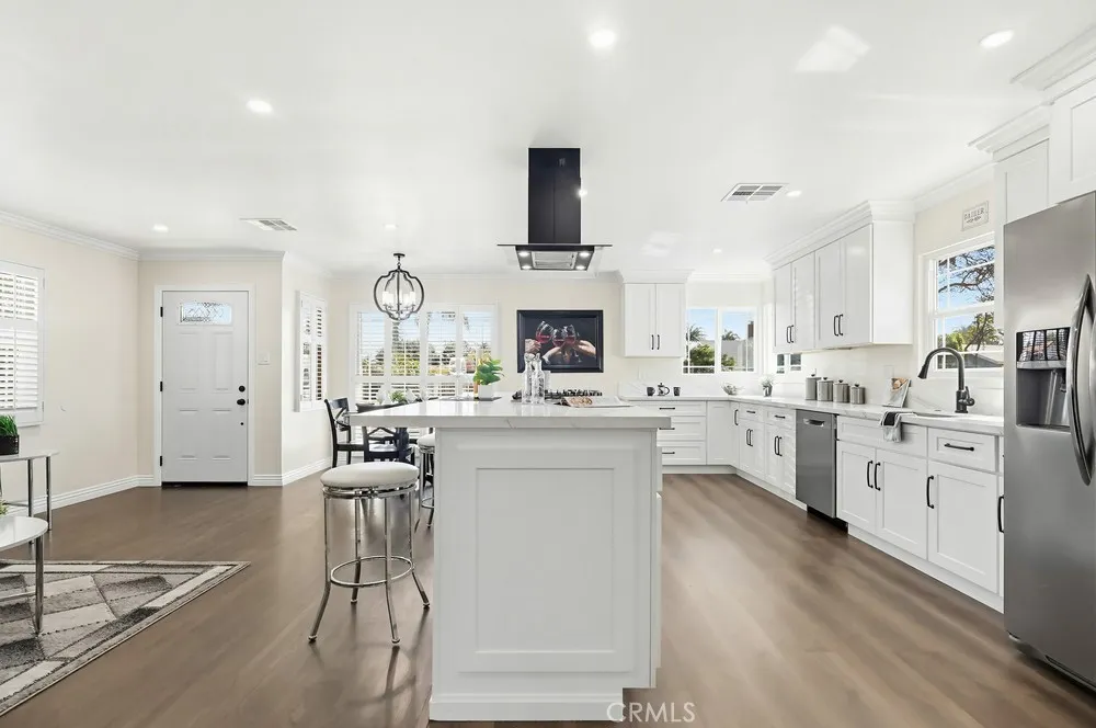 3133 Cedar Avenue Long Beach, CA 90806