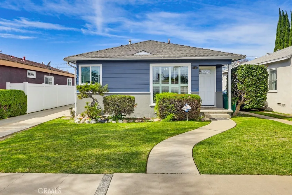 3133 Cedar Avenue Long Beach, CA 90806