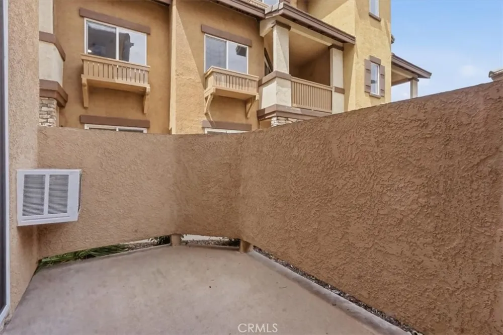 511 Lark Ellen #F Covina, CA 91722