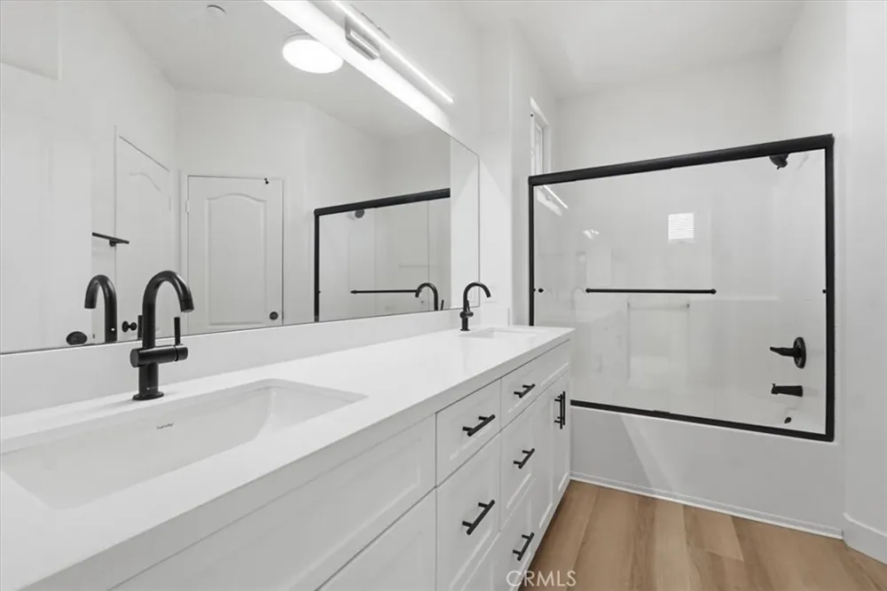 511 Lark Ellen #F Covina, CA 91722
