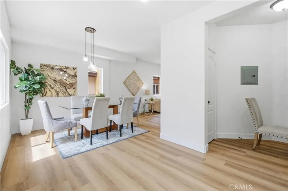 511 Lark Ellen #F Covina, CA 91722