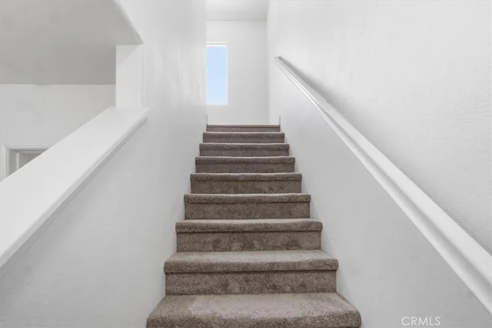 511 Lark Ellen #F Covina, CA 91722