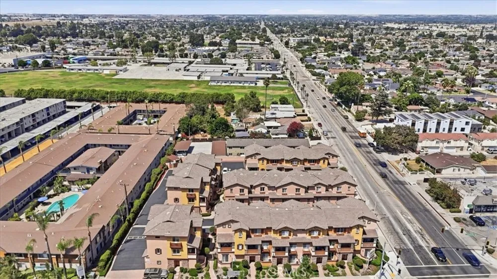 501 Lark Ellen #B Covina, CA 91722