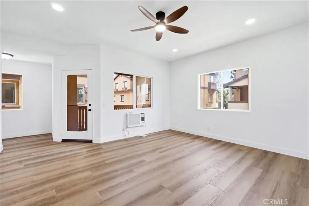511 Lark Ellen #G Covina, CA 91722