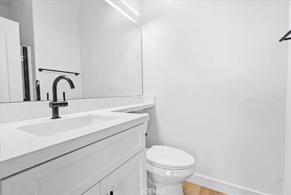 511 Lark Ellen #H Covina, CA 91722