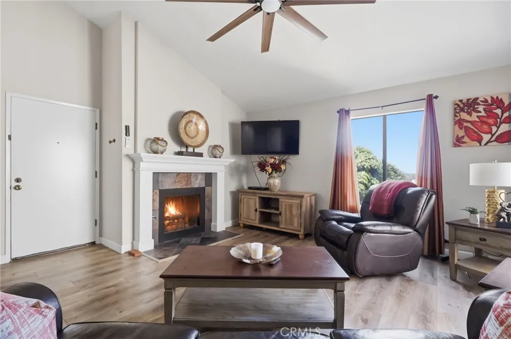 16512 Blackbeard #305 Huntington Beach, CA 92649