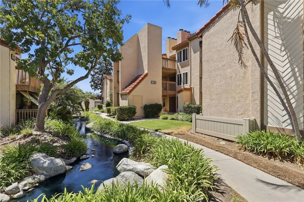 16512 Blackbeard #305 Huntington Beach, CA 92649