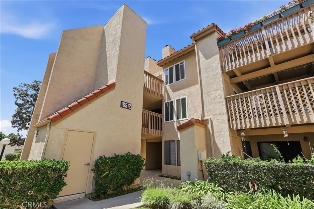 16512 Blackbeard #305 Huntington Beach, CA 92649