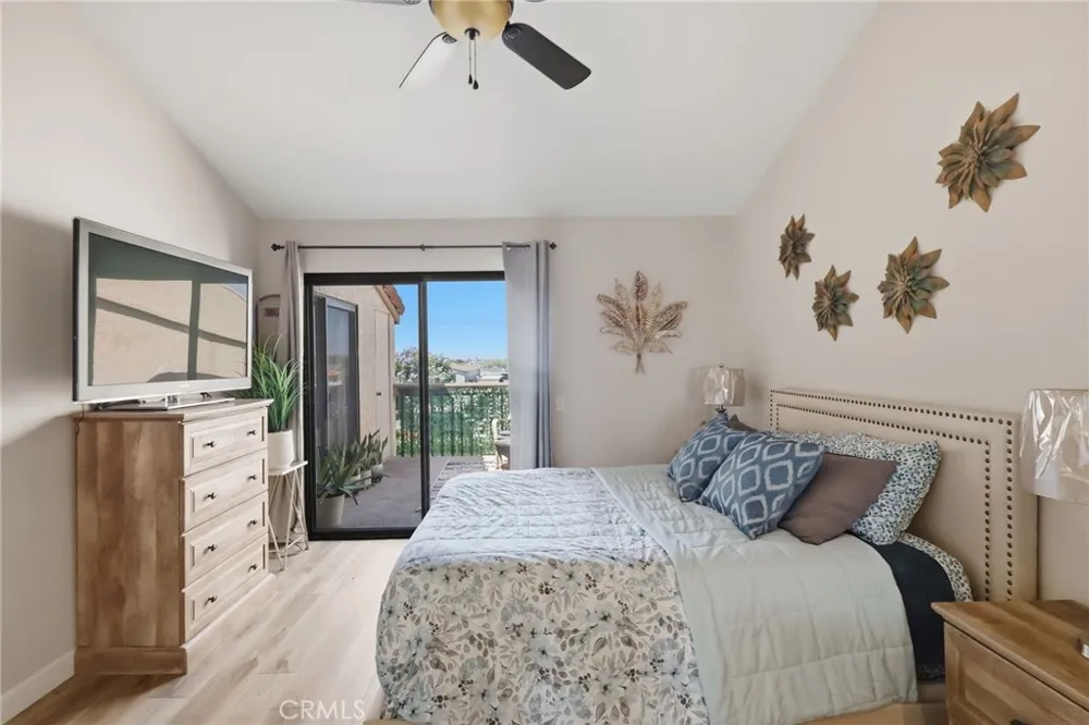 16512 Blackbeard #305 Huntington Beach, CA 92649