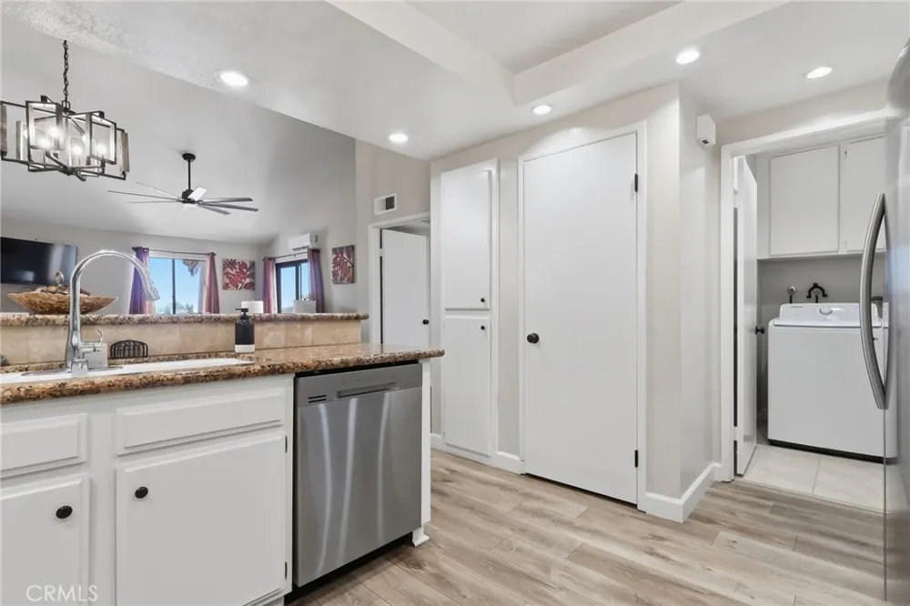 16512 Blackbeard #305 Huntington Beach, CA 92649