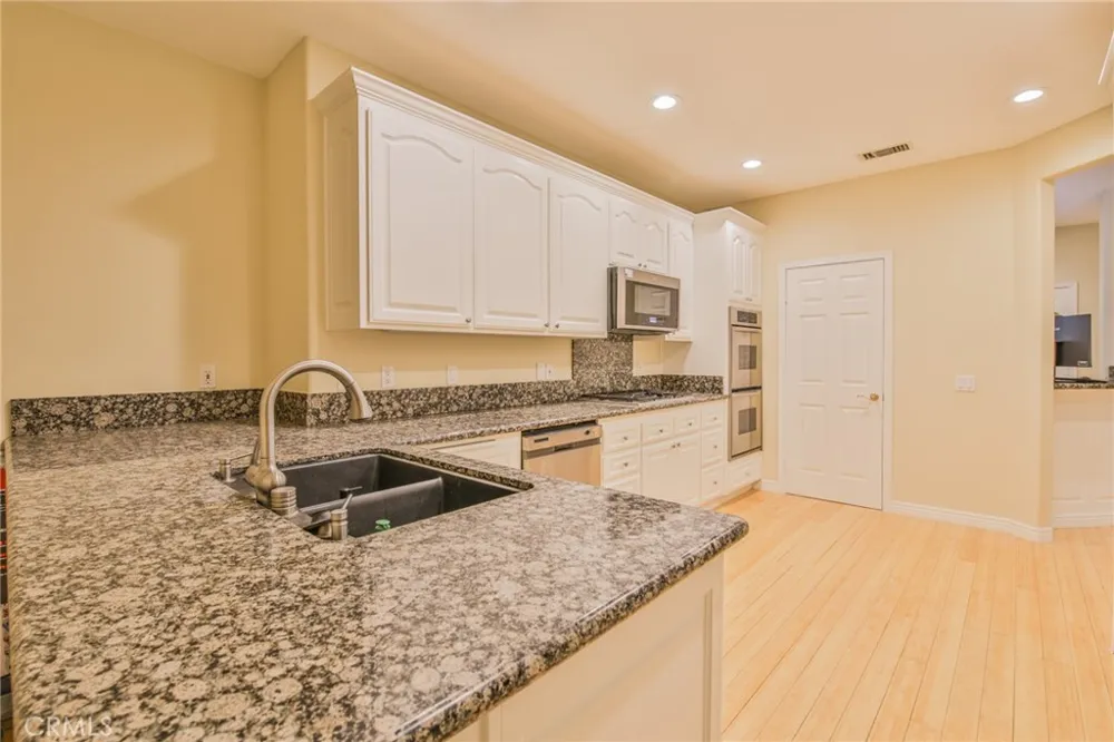 876 Euclid Avenue Upland, CA 91786