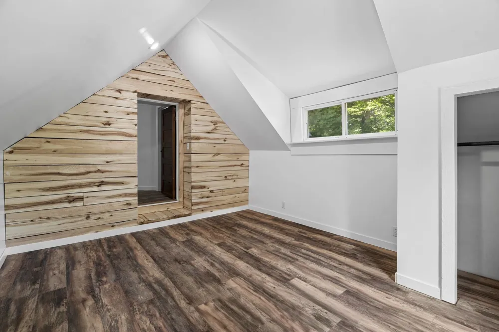 15049 Healy Lake Road Springdale Township, MI 49614