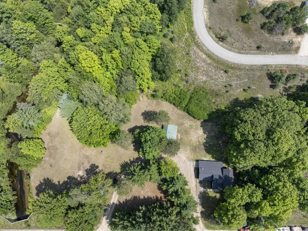 15049 Healy Lake Road Springdale Township, MI 49614