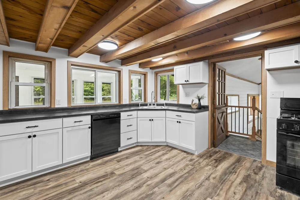 15049 Healy Lake Road Springdale Township, MI 49614