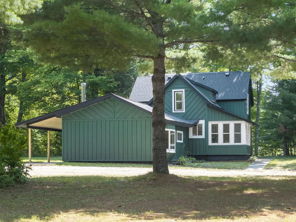 15049 Healy Lake Road Springdale Township, MI 49614
