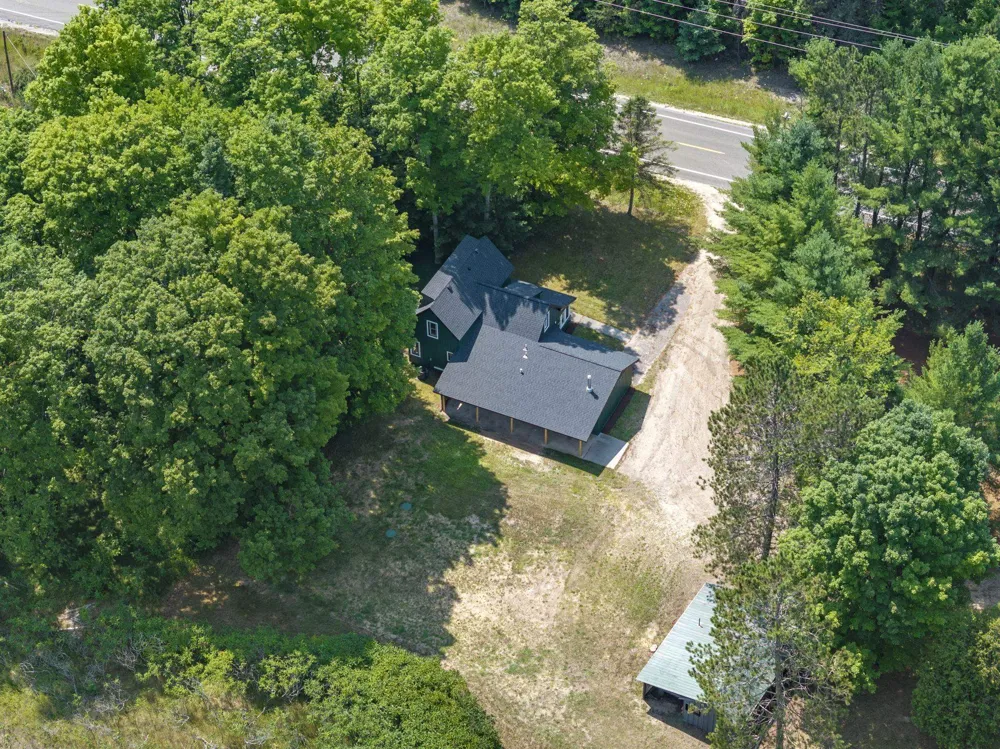 15049 Healy Lake Road Springdale Township, MI 49614