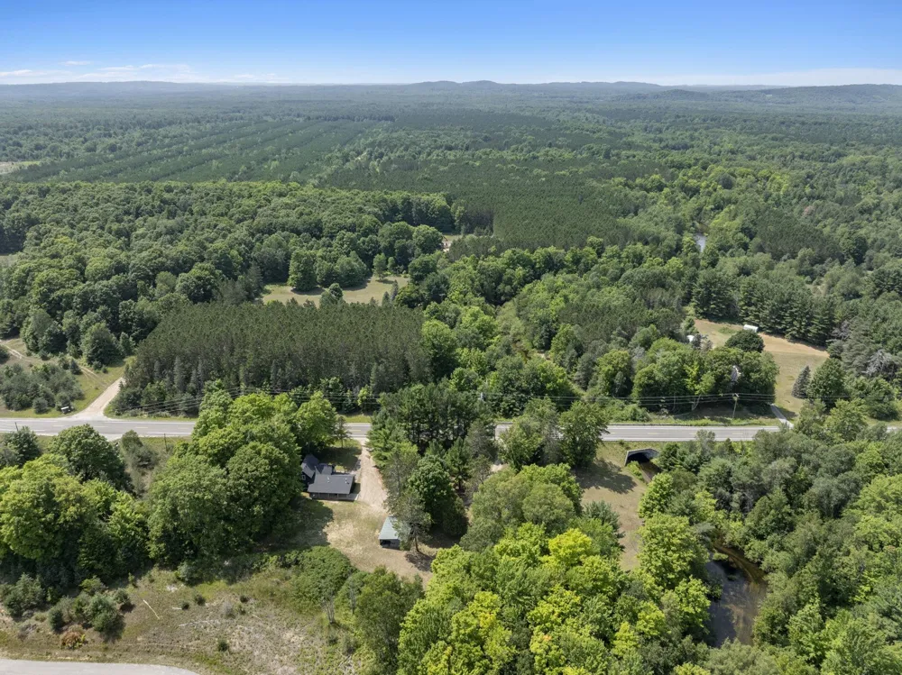 15049 Healy Lake Road Springdale Township, MI 49614