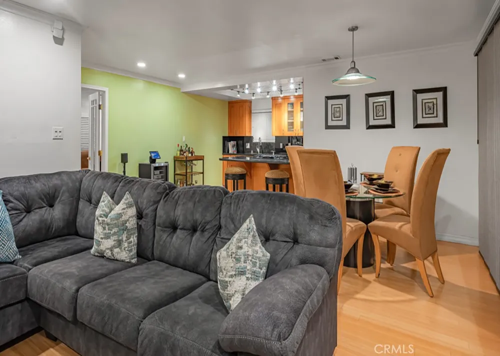 18215 S Dalton Avenue Gardena, CA 90248