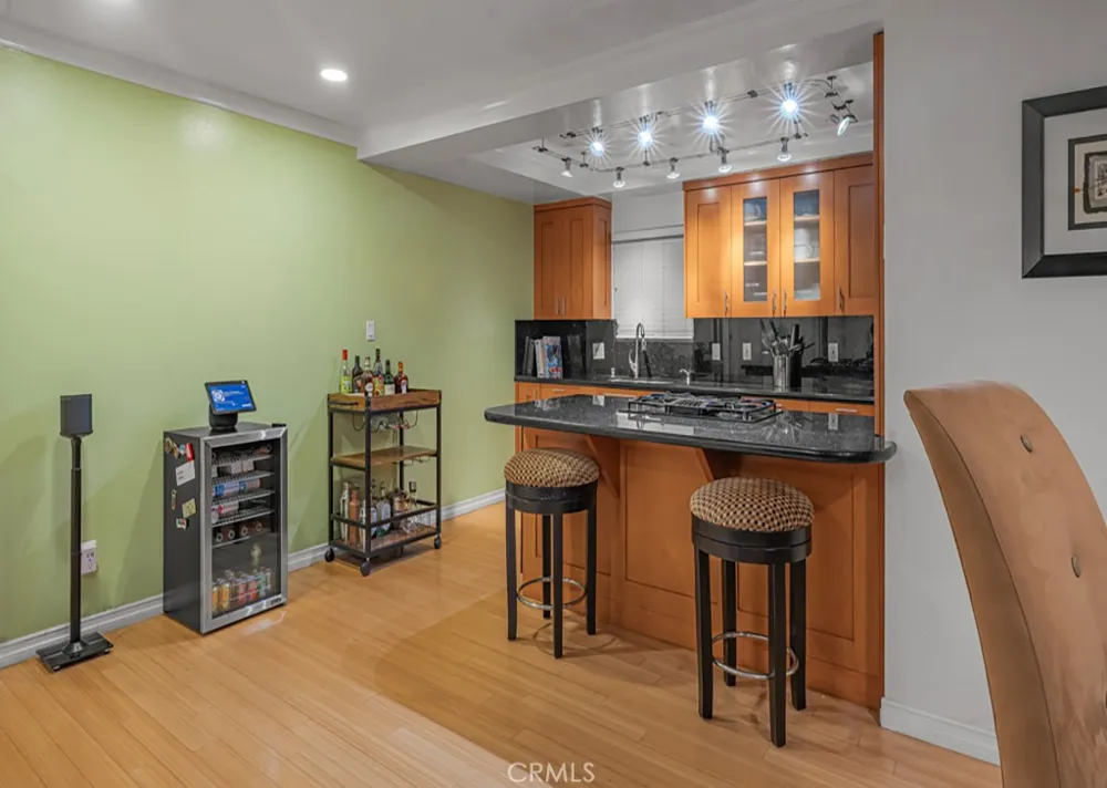 18215 S Dalton Avenue Gardena, CA 90248