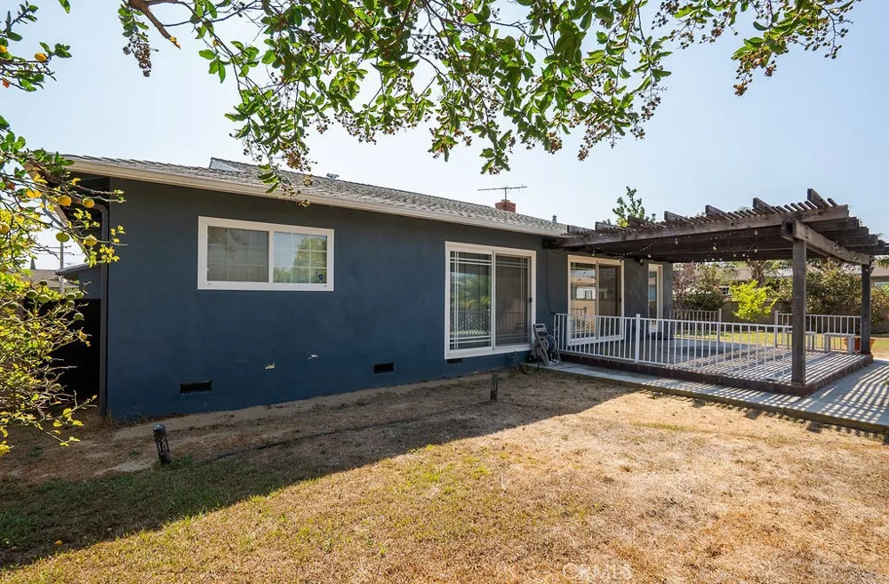 18215 S Dalton Avenue Gardena, CA 90248