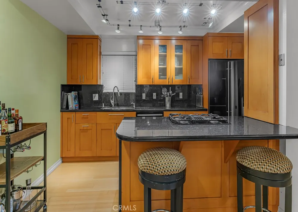 18215 S Dalton Avenue Gardena, CA 90248