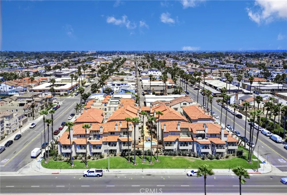 1400 Pacific Coast Hwy #103 Huntington Beach, CA 92648