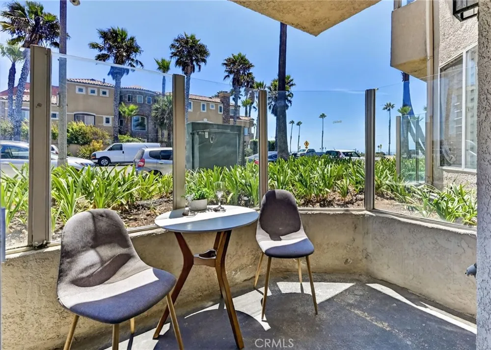 1400 Pacific Coast Hwy #103 Huntington Beach, CA 92648