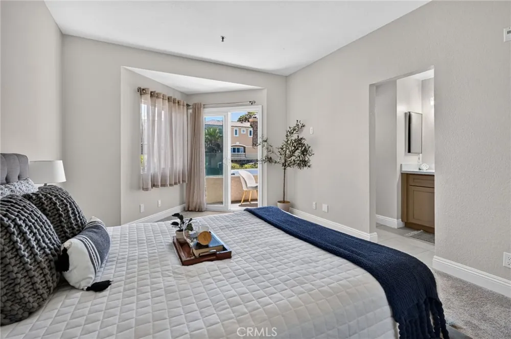 1400 Pacific Coast Hwy #103 Huntington Beach, CA 92648
