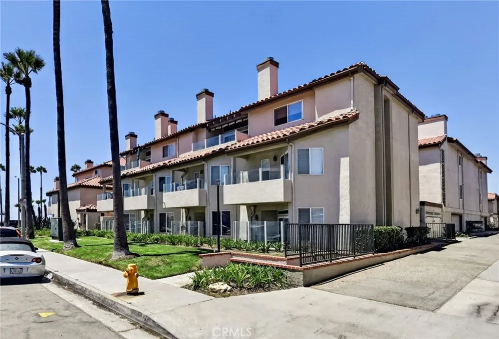 1400 Pacific Coast Hwy #103 Huntington Beach, CA 92648