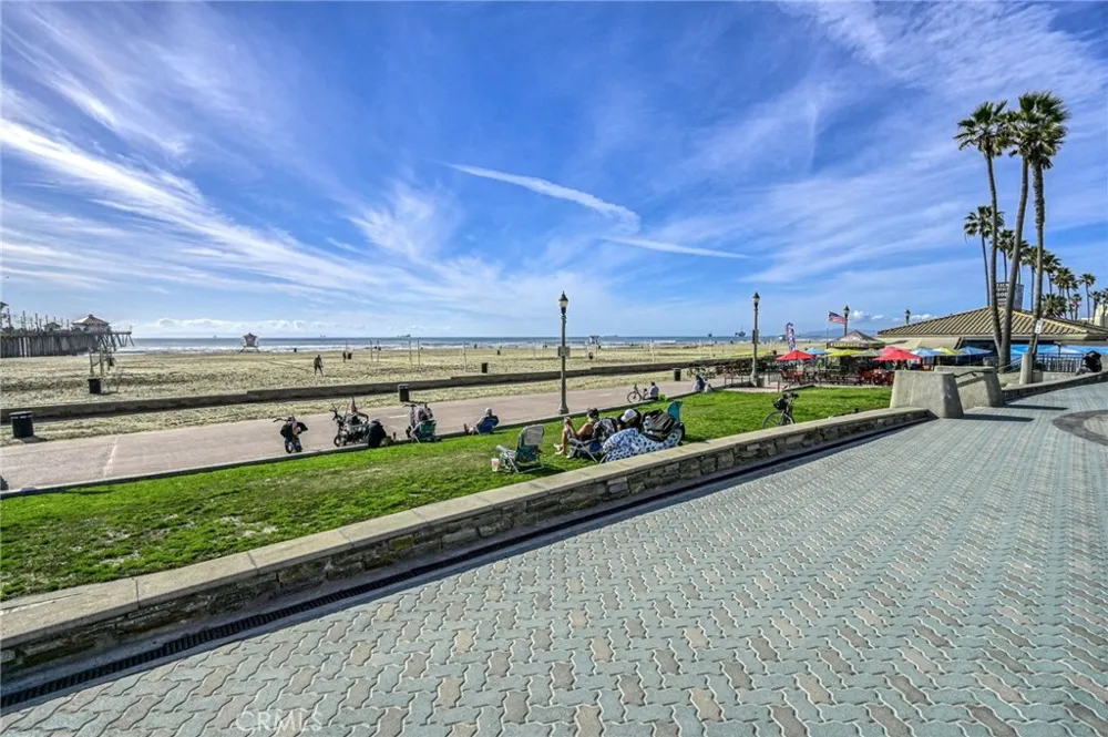 1400 Pacific Coast Hwy #103 Huntington Beach, CA 92648