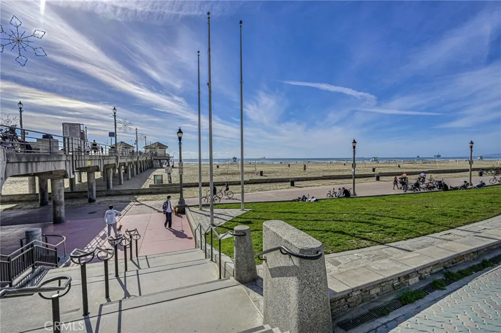 1400 Pacific Coast Hwy #103 Huntington Beach, CA 92648