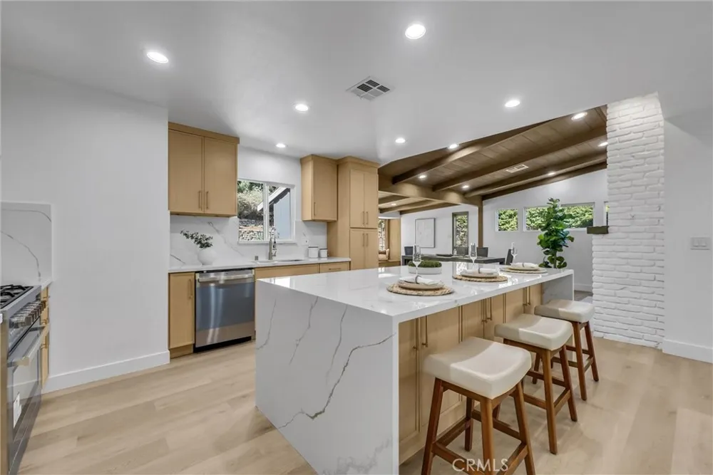 8450 Via Sierra Ramal Whittier, CA 90605