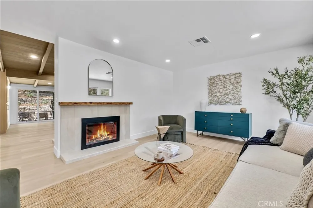 8450 Via Sierra Ramal Whittier, CA 90605