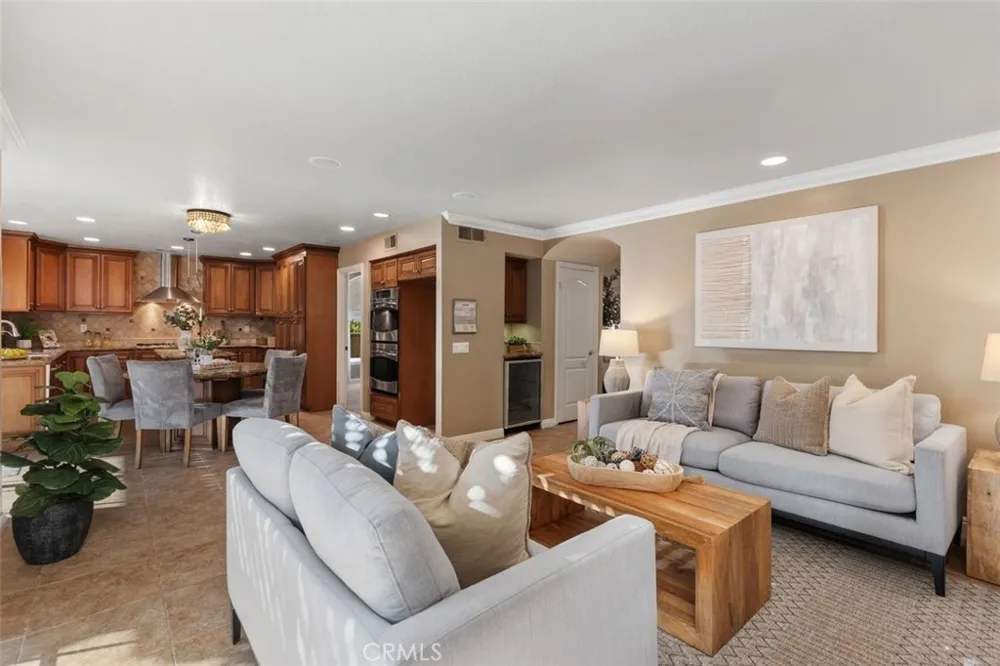 5425 Via Cervantes Yorba Linda, CA 92887