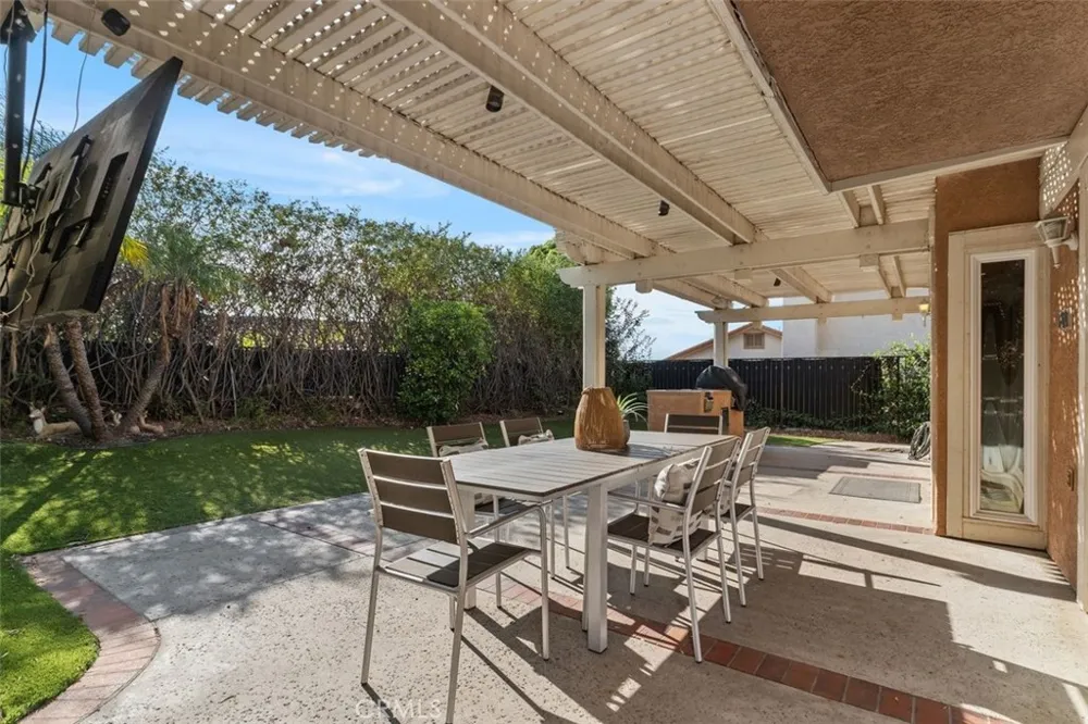 5425 Via Cervantes Yorba Linda, CA 92887