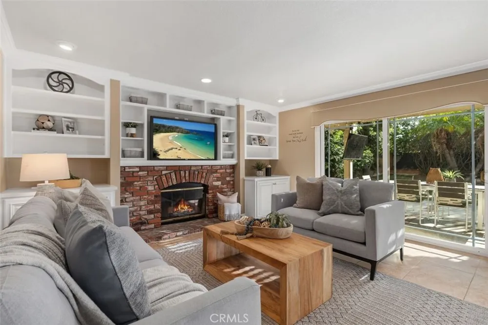5425 Via Cervantes Yorba Linda, CA 92887