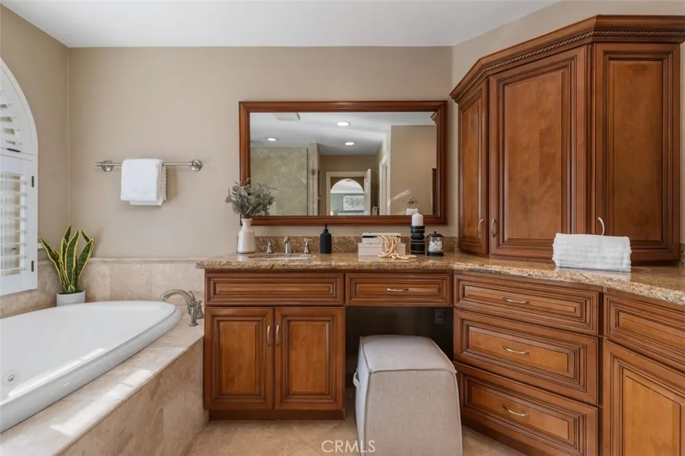 5425 Via Cervantes Yorba Linda, CA 92887