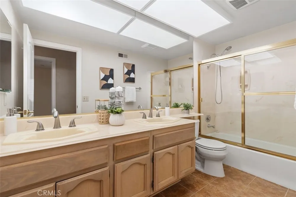 5425 Via Cervantes Yorba Linda, CA 92887