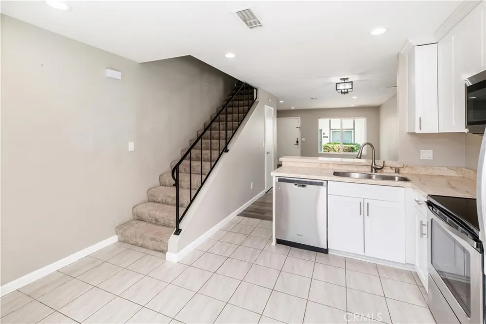 10340 Carefree Drive Santee, CA 92071