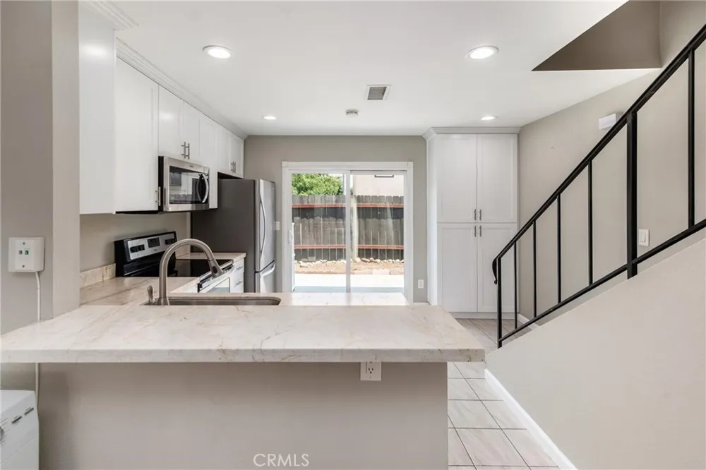 10340 Carefree Drive Santee, CA 92071