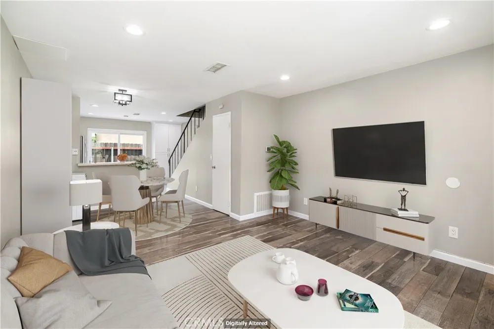 10340 Carefree Drive Santee, CA 92071