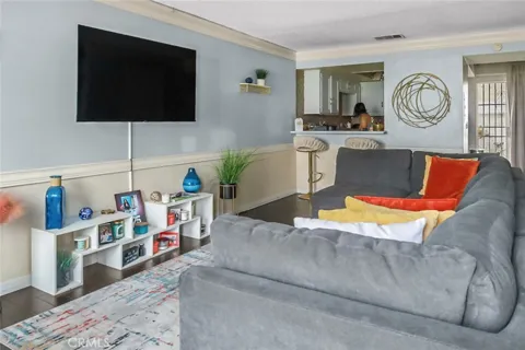 810 W Compton #16