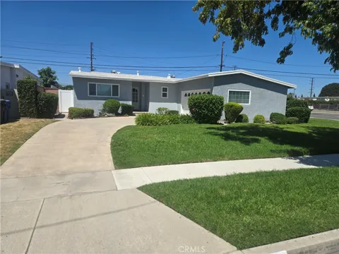 5769 E Oakbrook